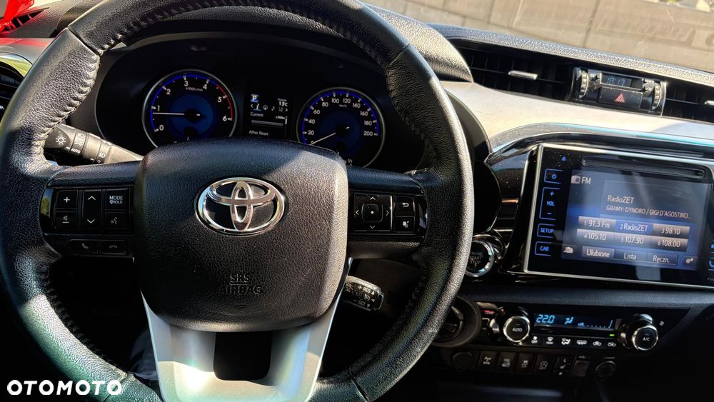 Toyota Hilux 4x4 Double Cab Autm S&S Executive - 13