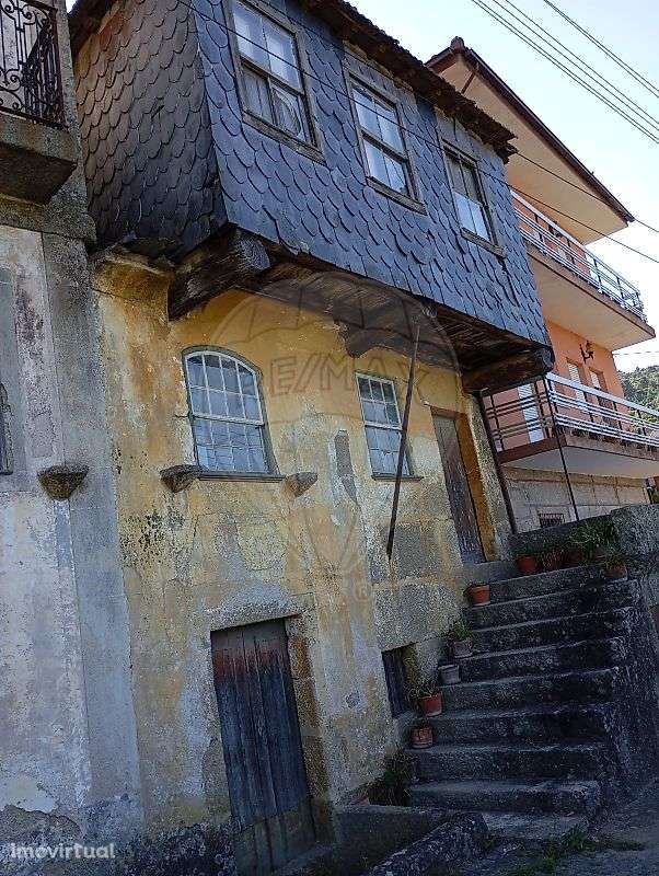 Moradia T4 para venda - Grande imagem: 2/11