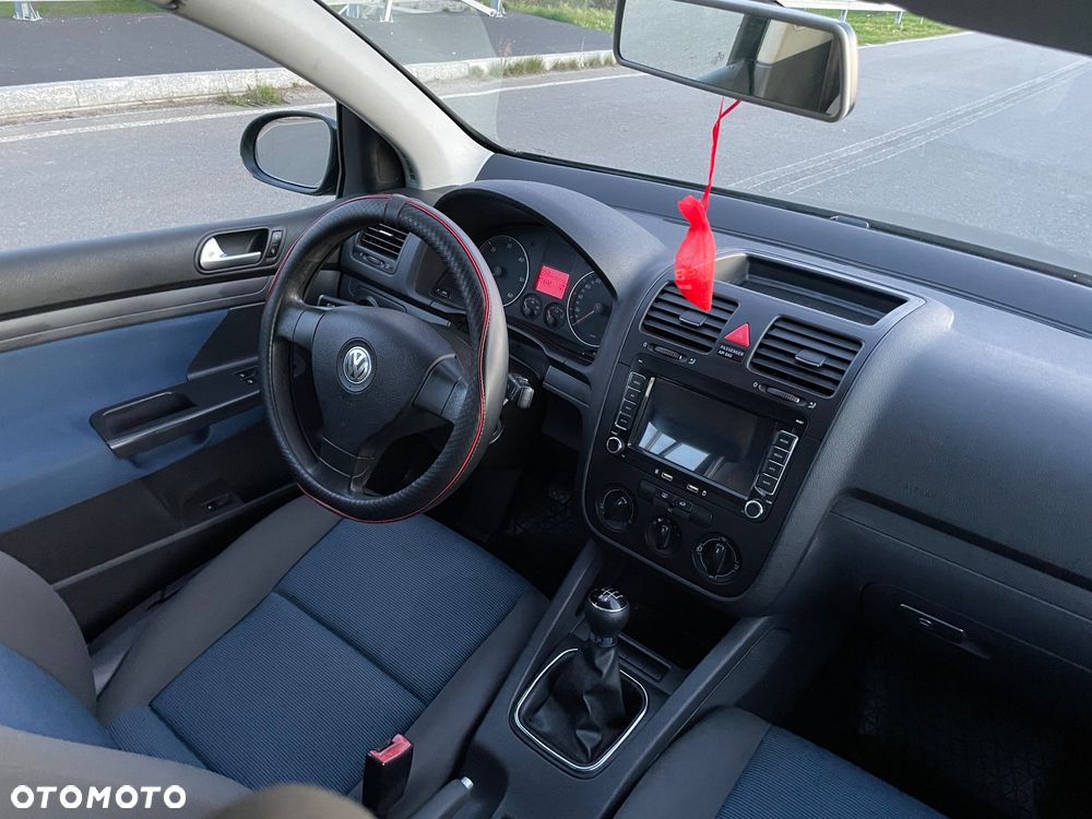 Volkswagen Golf - 14