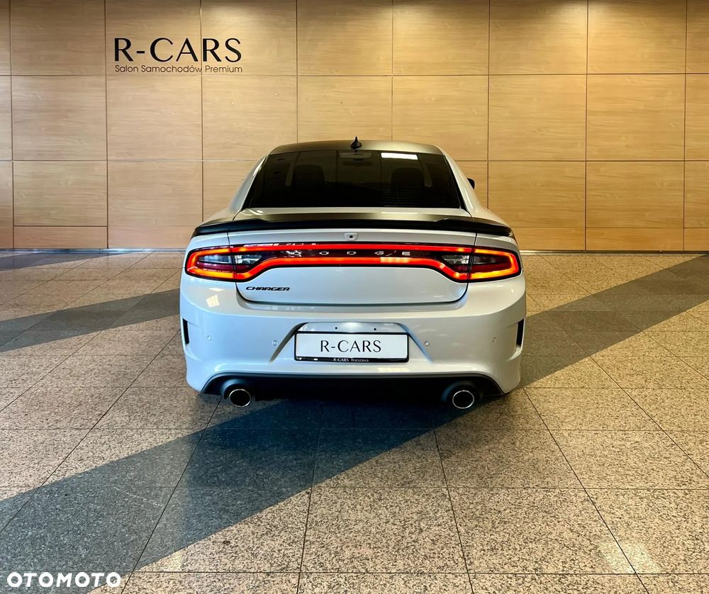 Dodge Charger 5.7 R/T Daytona - 6