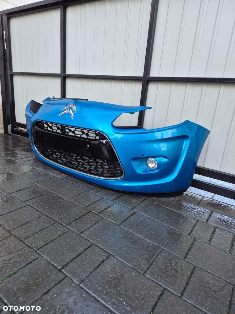 Zderzak przód przedni Citroen C3 II rok 11 kod lak KGWD - 4