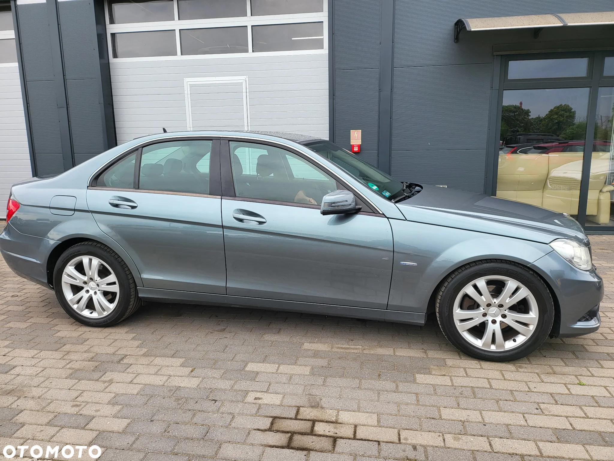 Mercedes-Benz Klasa C 220 CDI BlueEff Edition Elegance - 16
