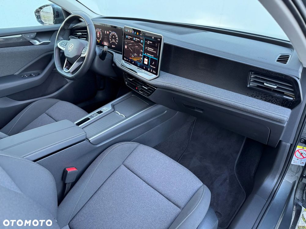 Volkswagen Passat - 9