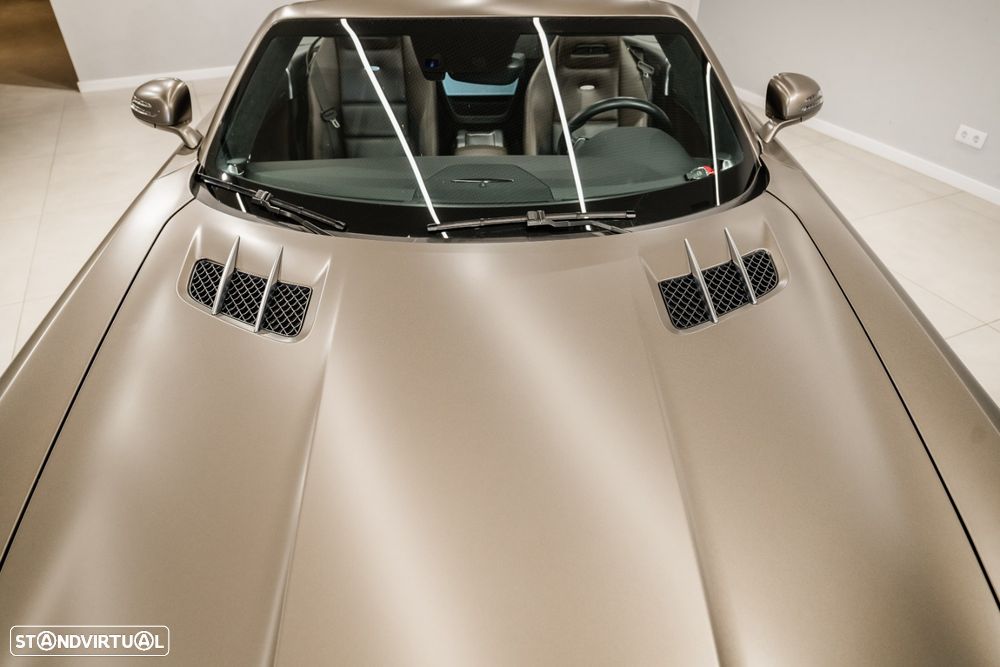 Mercedes-Benz SLS 63 AMG Roadster - 24