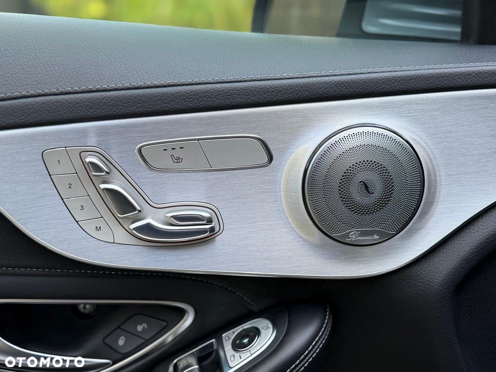 Mercedes-Benz Klasa C AMG 63 AMG Speedshift 7G-MCT - 12