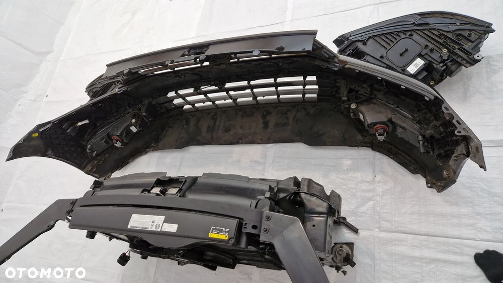 VW Passat B8 Przód Kompletny LC9X w kolor  full led Europa - 8