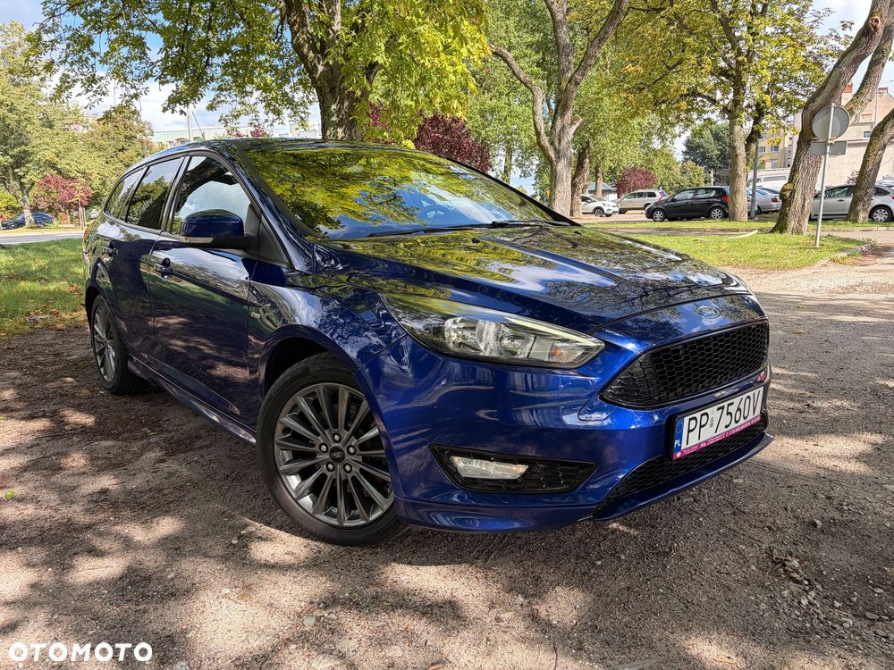 Ford Focus 1.5 EcoBoost STart-Stopp-System ST-LINE - 4