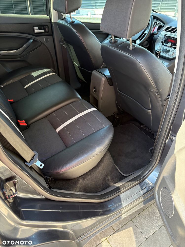 Ford Kuga 2.0 TDCi Titanium - 31