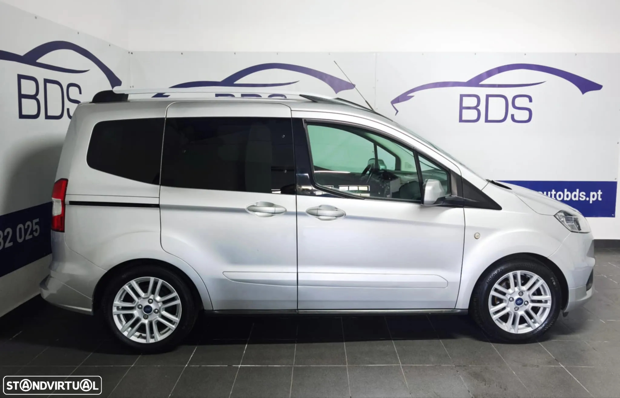 Ford Tourneo Courier 1.0 EcoBoost Titanium - 5