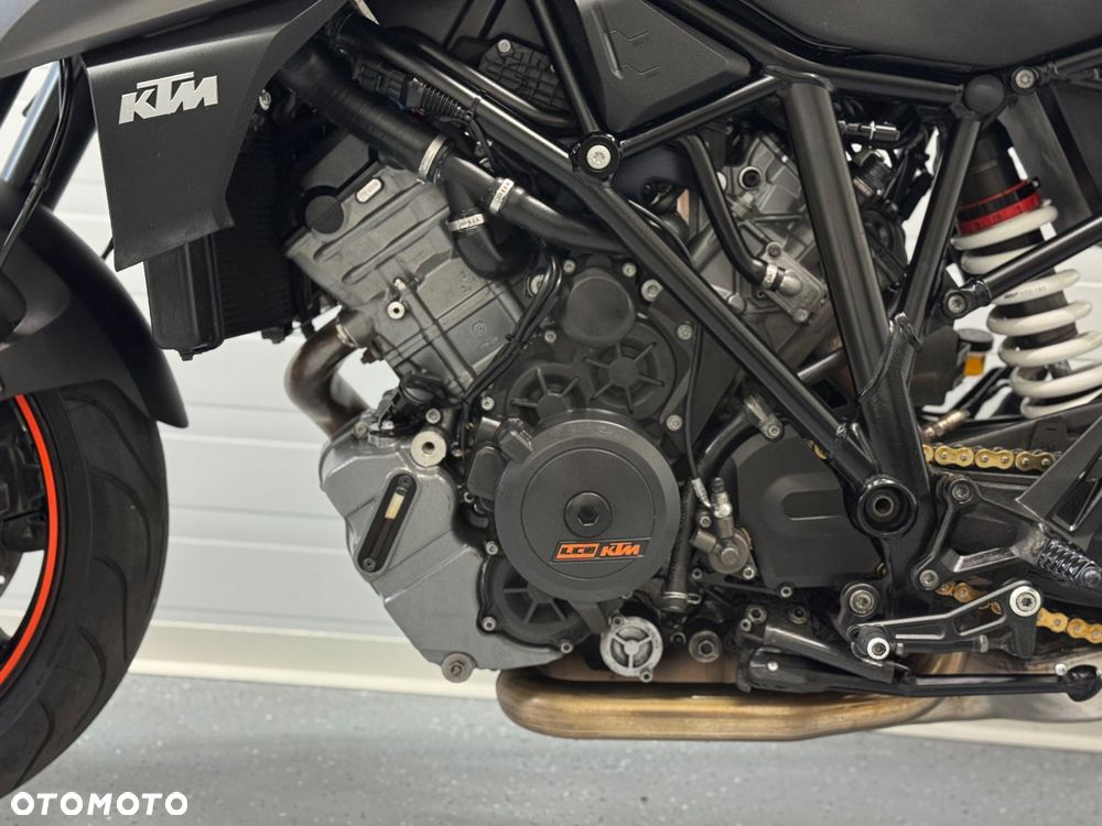 KTM Super Duke - 20