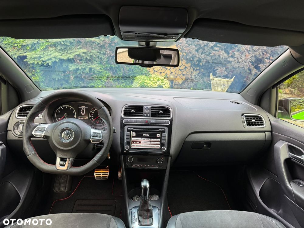 Volkswagen Polo 1.4 DSG GTI - 28