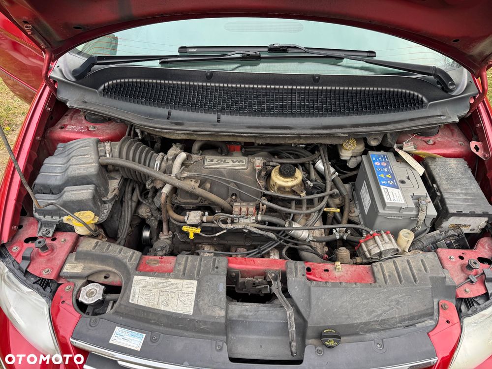 Chrysler Town & Country 3.8 - 25