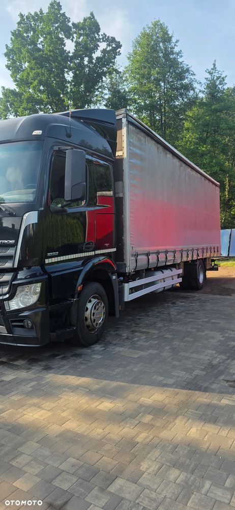 Mercedes-Benz Actros - 2