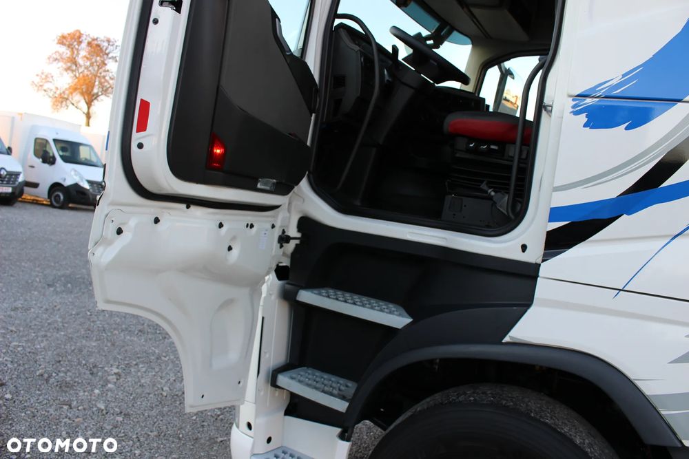 Volvo FH4 500 / LODÓWKA/ HYDRAULIKA /KLIMA POSTOJOWA/2 ZBIORNIKI/ XENON/ACC/E6/ *SERWIS FR*/ SUPER STAN / - 28