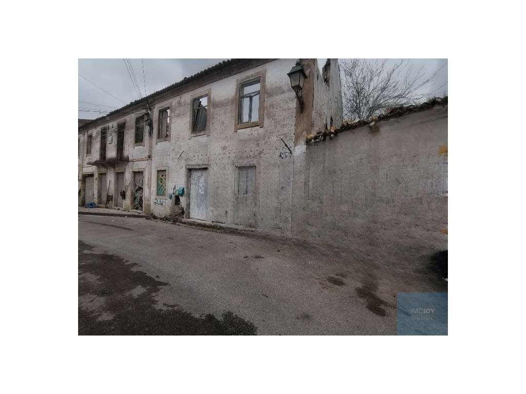 Prédio em Abrantes - Grande imagem: 5/19