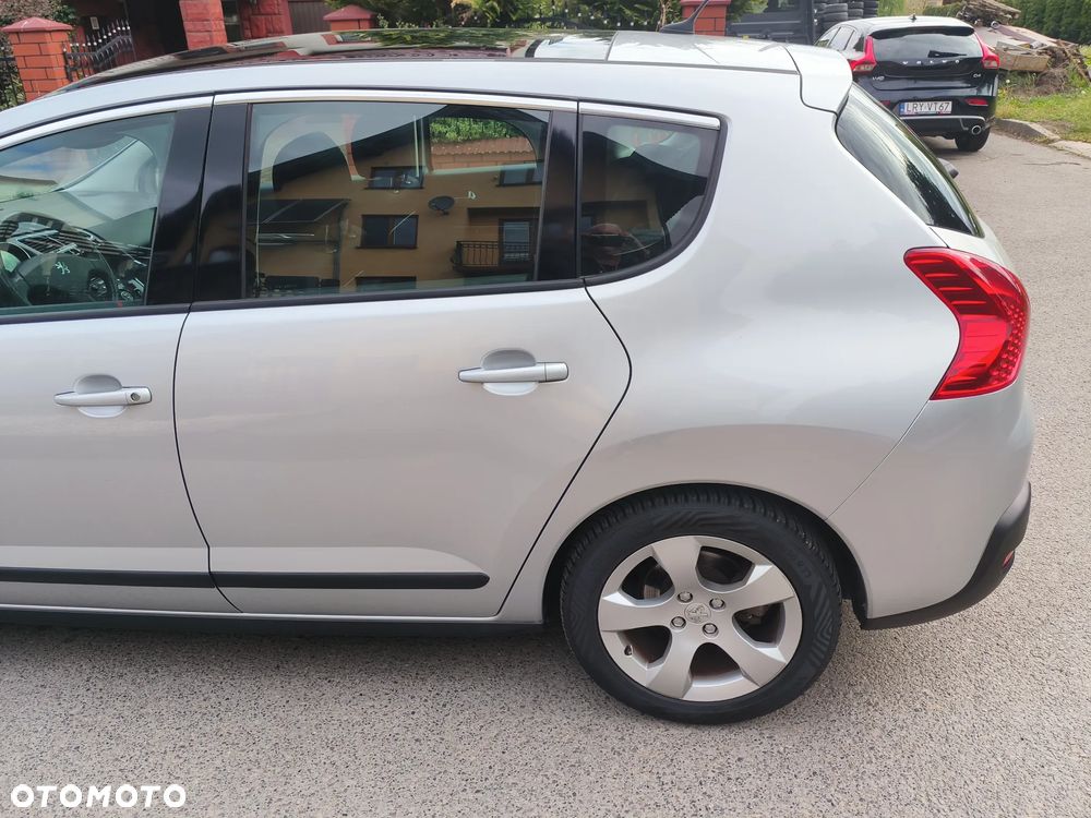 Peugeot 3008 1.6 Premium - 33