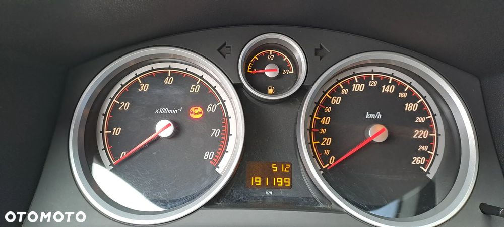 Opel Astra III GTC 1.6 Sport - 10