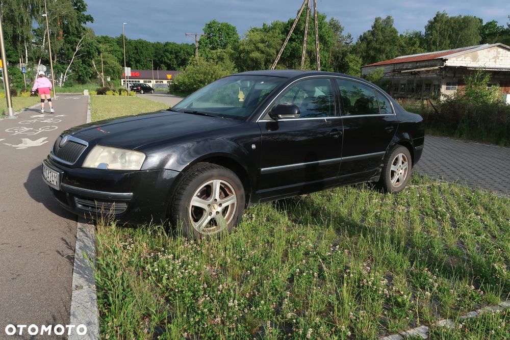 Skoda Superb 1.8T Elegance - 1