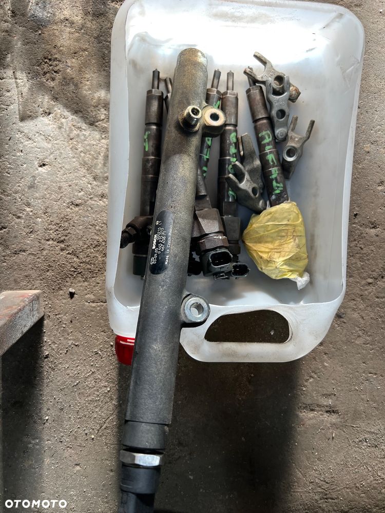 Listwa wtryskowa Alfa Romeo 166 2.4jtd - 1