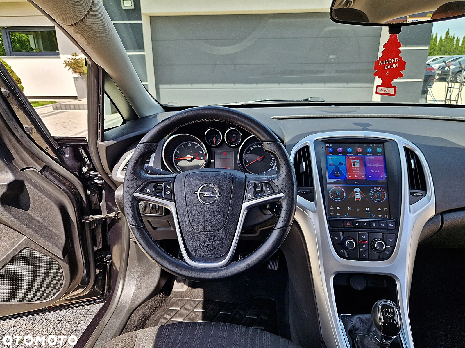 Opel Astra 1.4 150 Jahre - 7