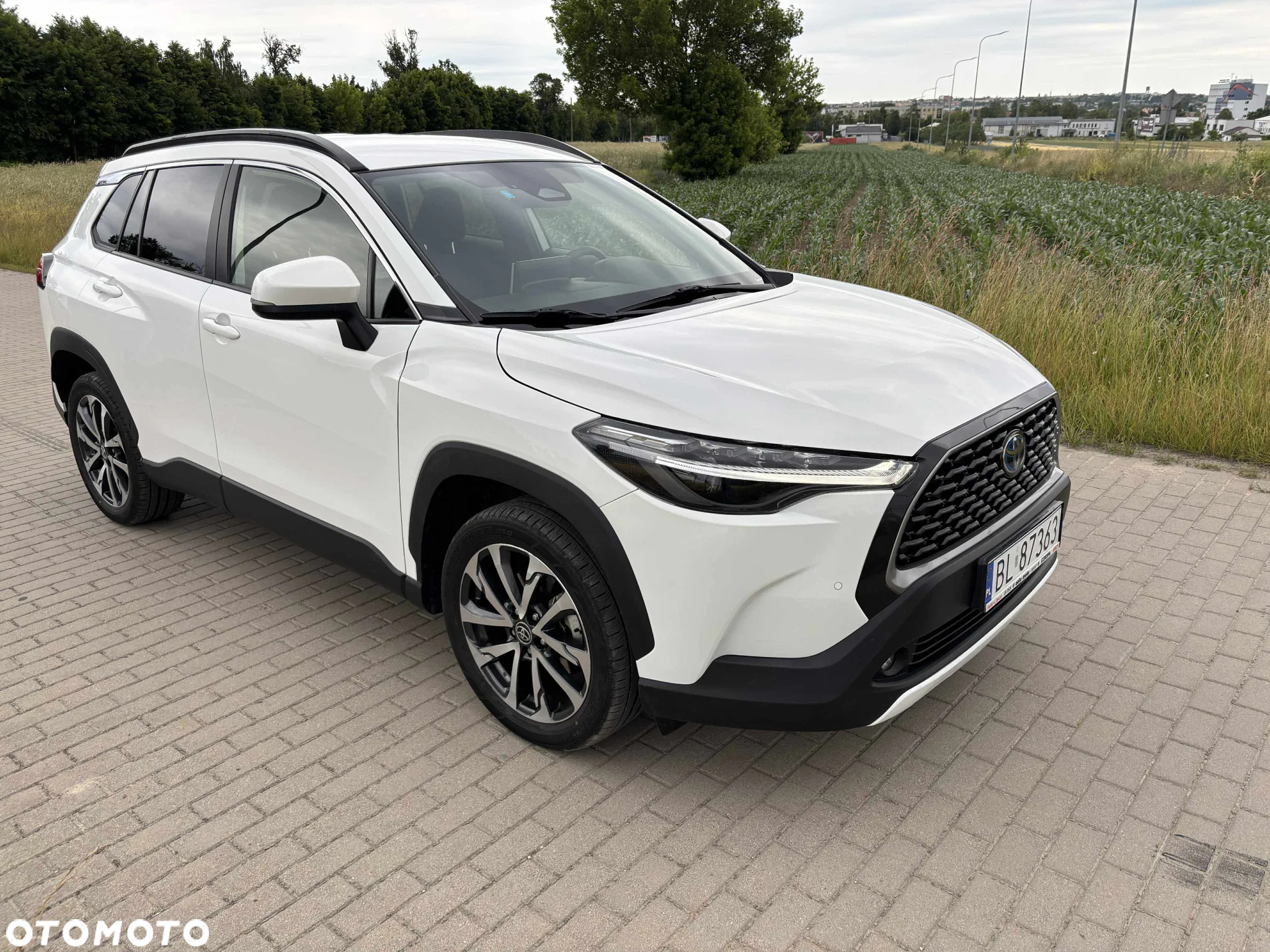 Toyota Corolla Cross 2.0 Hybrid Executive AWD - 3