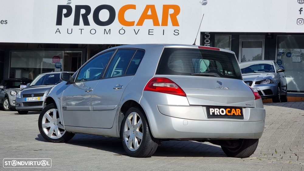 Renault Mégane 1.5 dCi Confort - 23