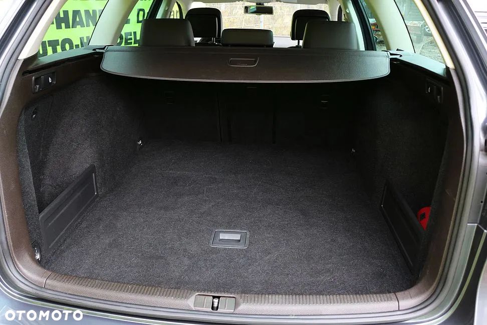 Volkswagen Passat Variant 2.0 TDI Highline - 30