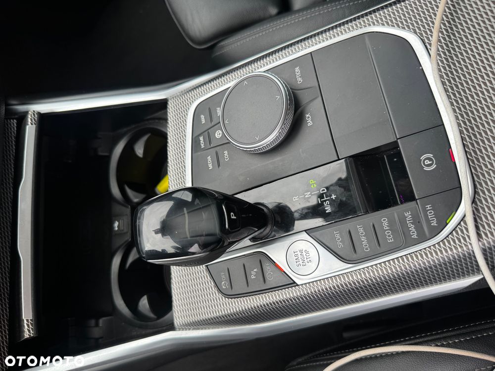 BMW Seria 3 330i M Sport sport - 12
