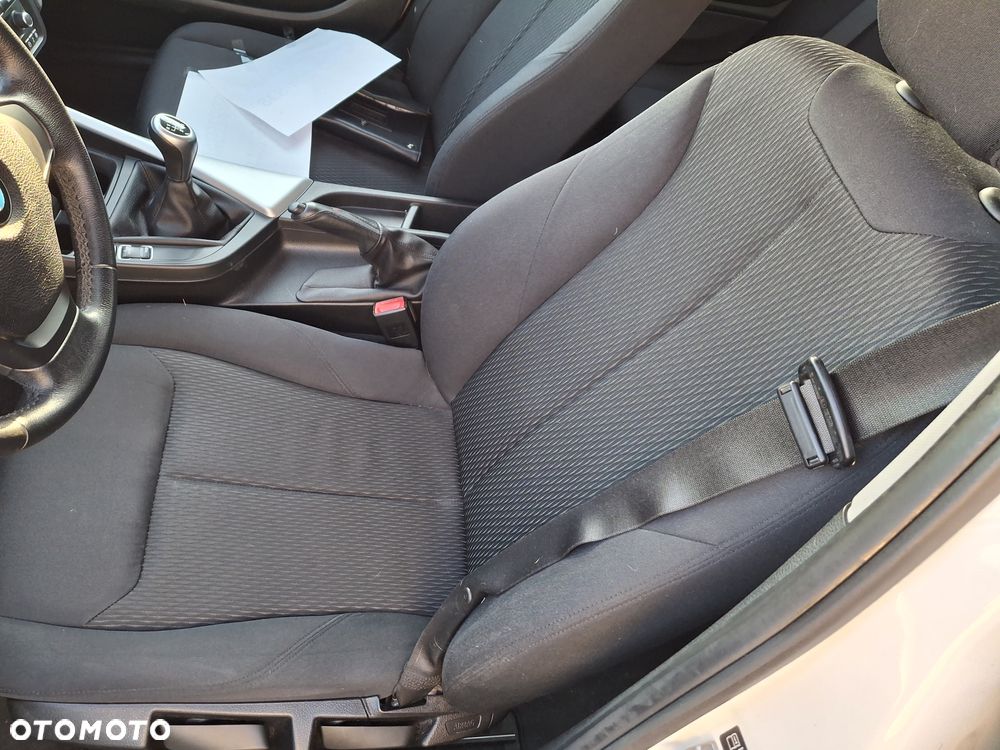 BMW Seria 1 114i Sport Line - 8