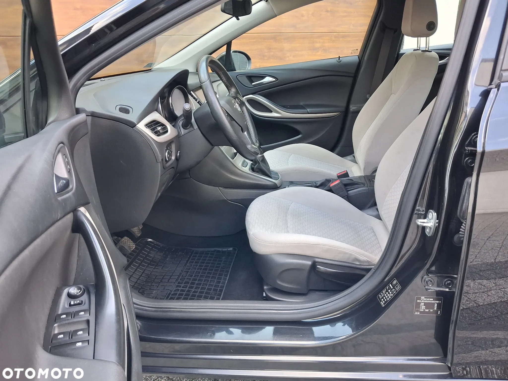 Opel Astra V 1.4 T Enjoy - 9