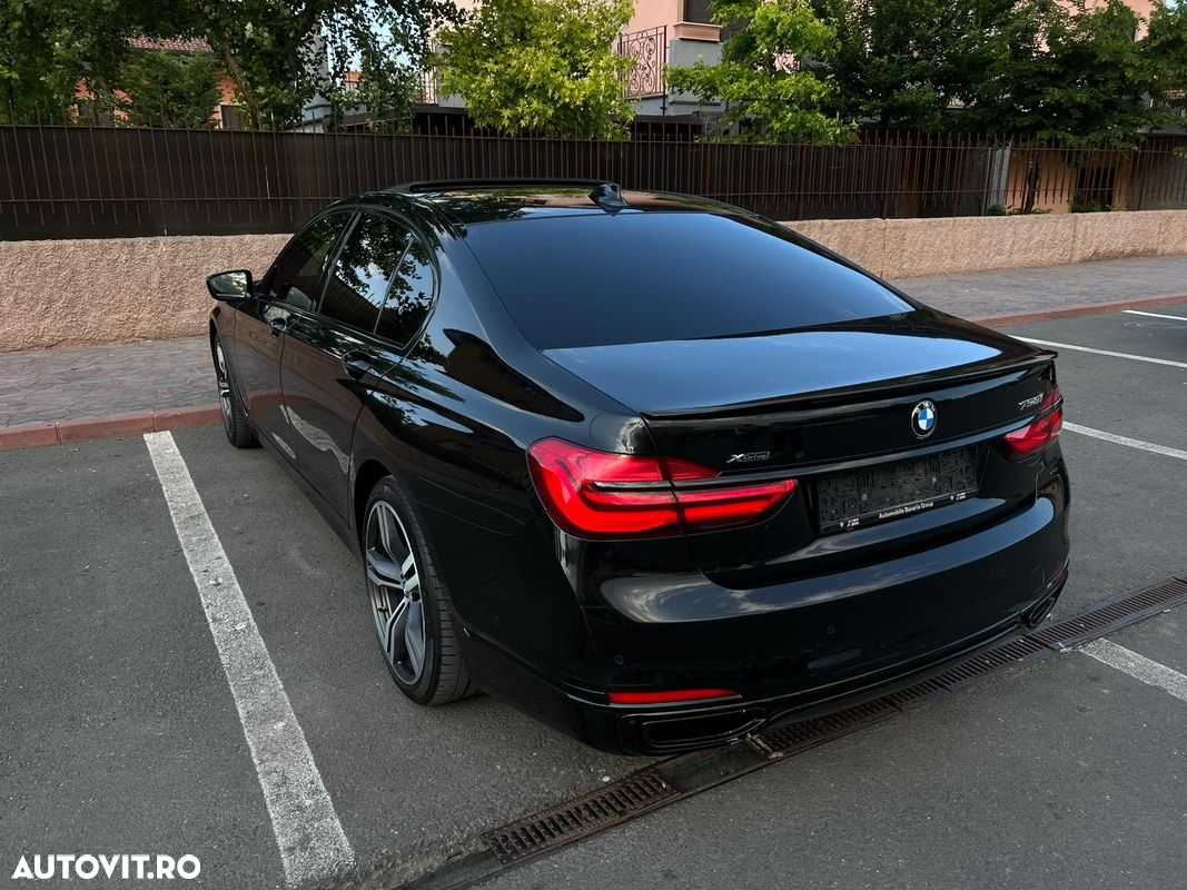 BMW Seria 7 750i xDrive - 8