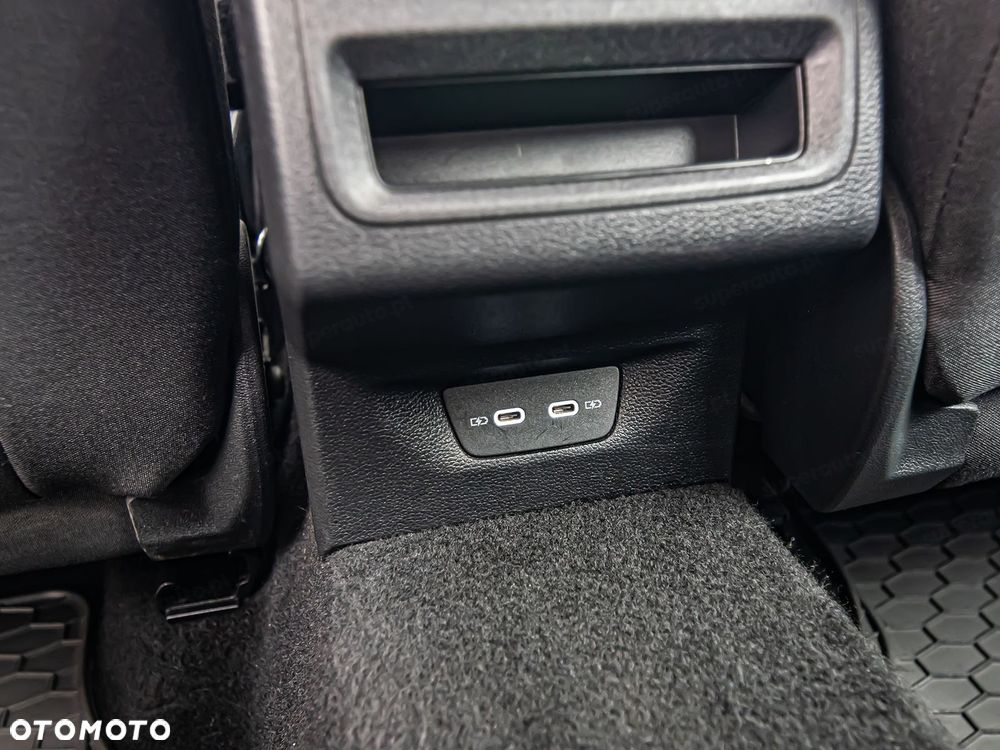 Volkswagen Golf - 21