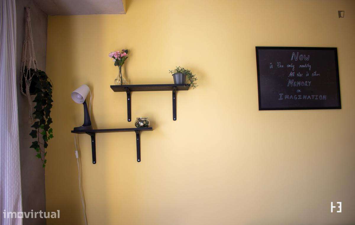 Quarto - localizado em Paranhos Porto - Grande imagem: 4/24
