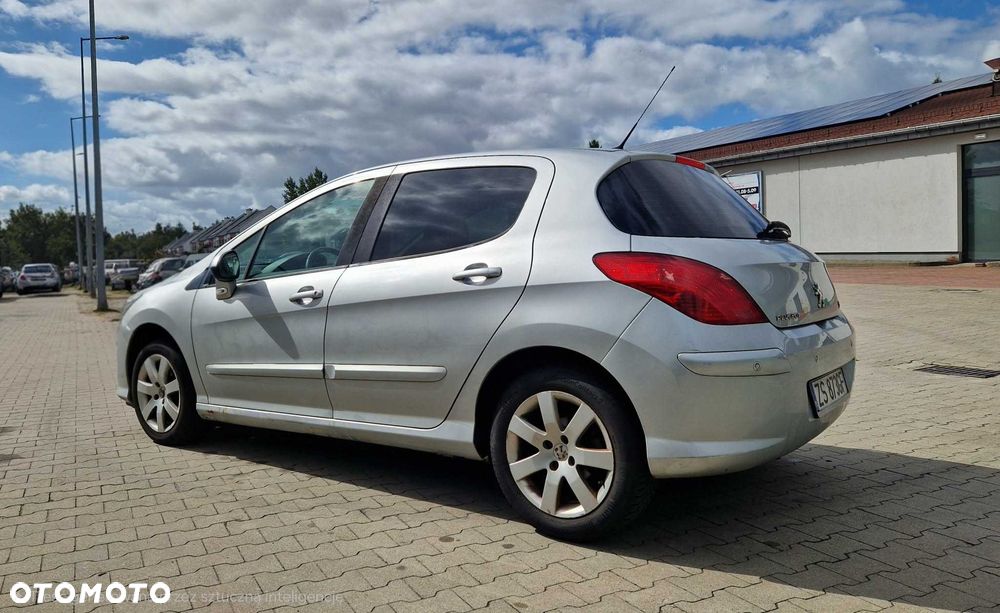 Peugeot 308 - 4