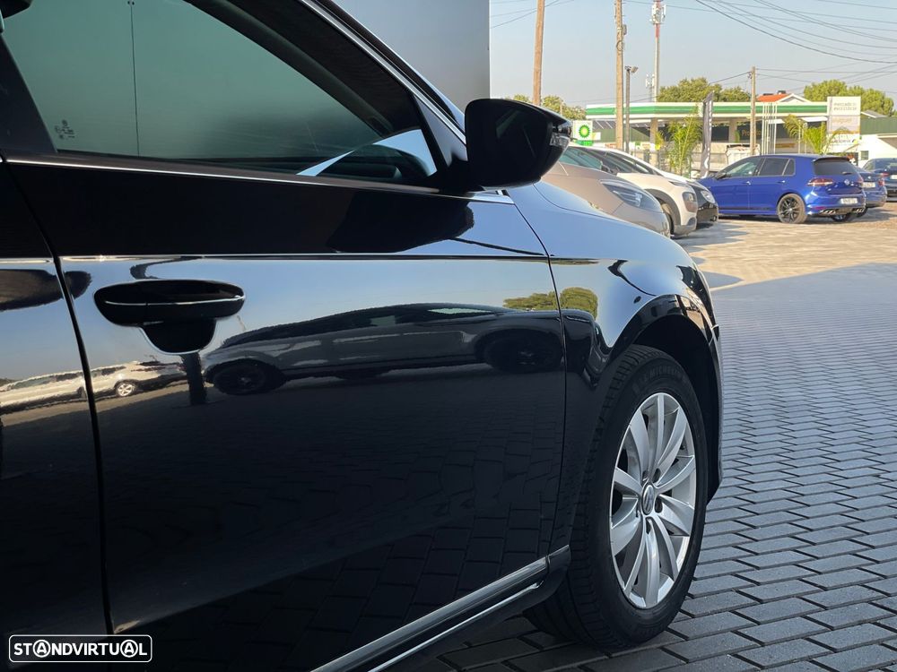 VW Passat Variant 1.6 TDI BlueMotion Comfortline - 11