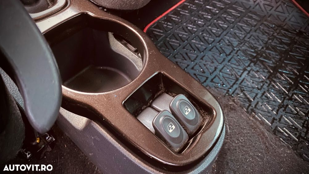 Dacia Duster 1.5 dCi 4x4 Prestige - 16