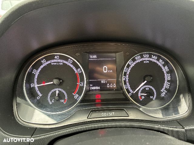 Skoda Fabia 1.0 TSI Ambition - 9