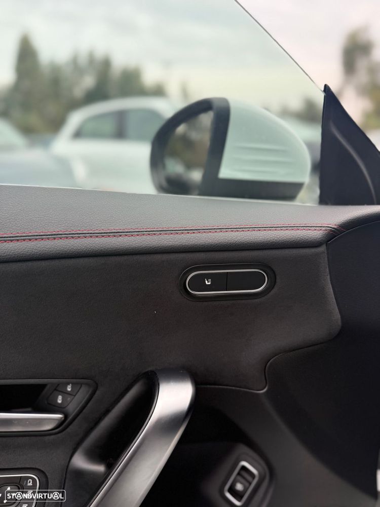 Mercedes-Benz CLA 180 - 12