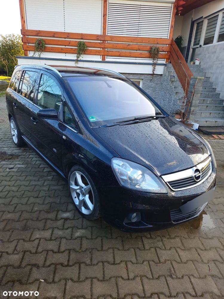 Opel Zafira - 1