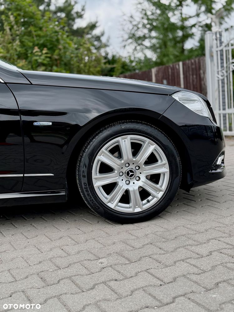 Mercedes-Benz Klasa E 200 CGI BlueEFFICIENCY Automatik Avantgarde - 9