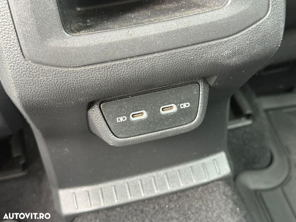 Volkswagen T-Cross 1.0 TSI DSG Life - 17