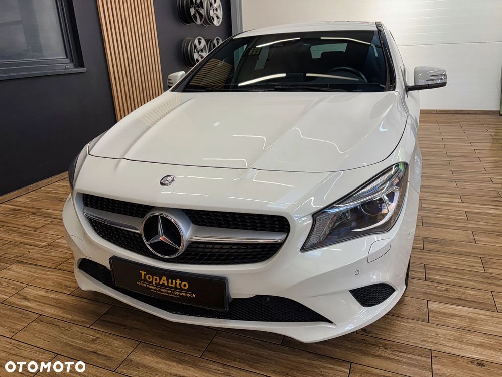 Mercedes-Benz CLA 200 - 13