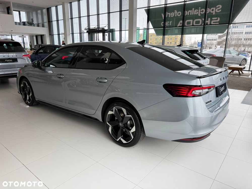 Skoda Superb 2.0 TDI SCR 4x4 Sportline DSG - 6