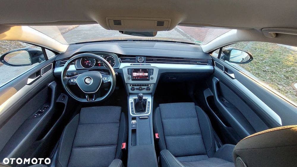Volkswagen Passat - 5