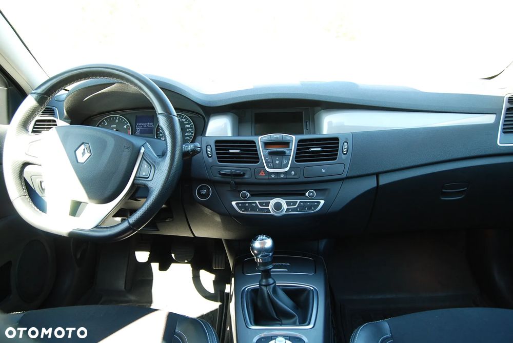 Renault Laguna 2.0 dCi Black Edition - 11