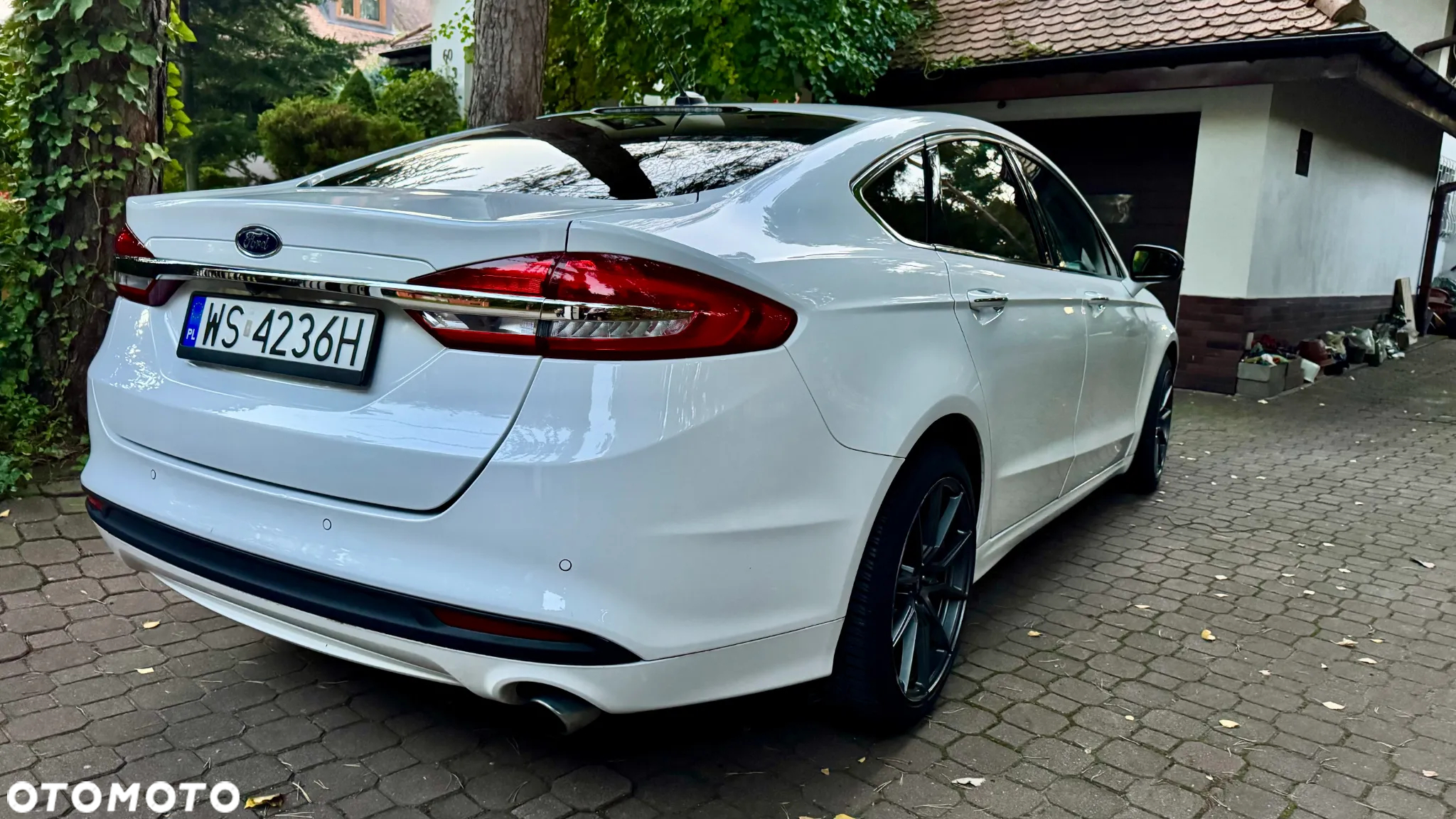 Ford Fusion - 4