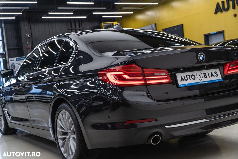 BMW Seria 5 530e iPerformance Aut. Luxury Line - 35