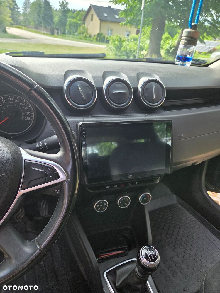 Dacia Duster 1.6 SCe Laureate S&S - 4