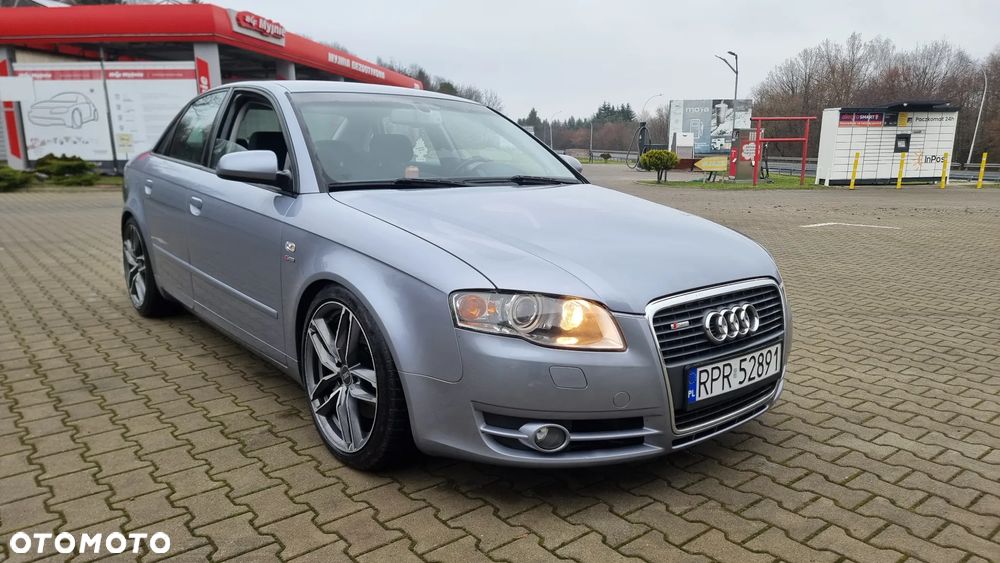 Audi A4 Limousine 2.0 T FSI - 2