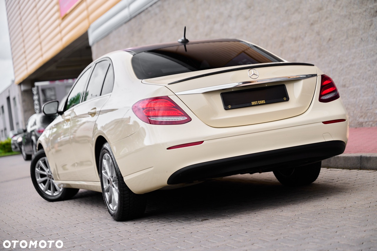 Mercedes-Benz Klasa E 200 d 9G-TRONIC - 2